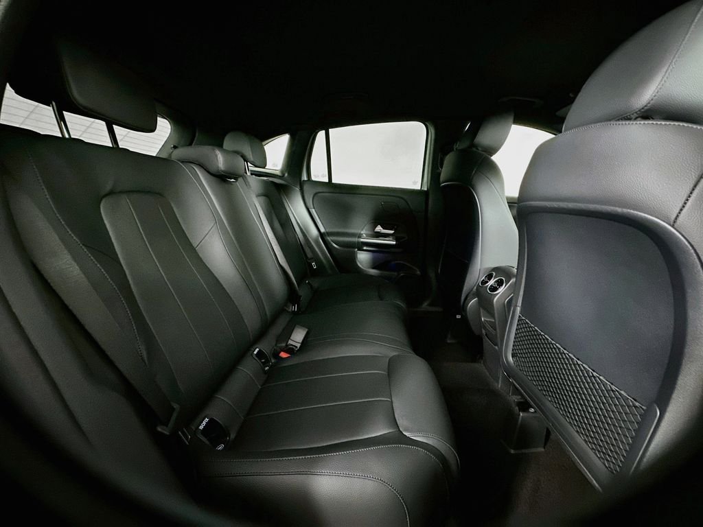 New 2026 Cirrus Silver Metallic Mercedes-Benz GLA 250 image 26