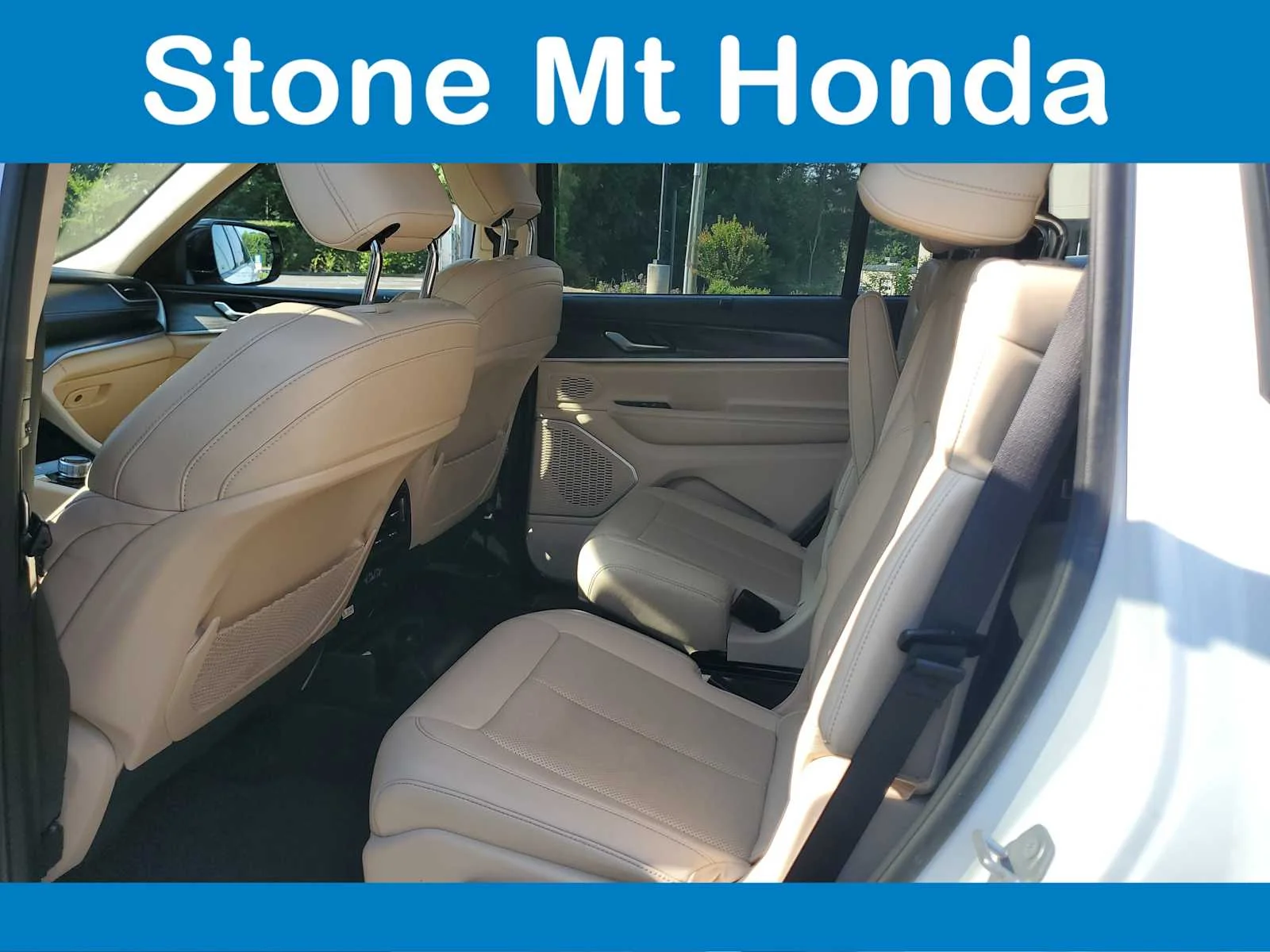 Used 2021 Bright White Clearcoat Jeep Limited image 13