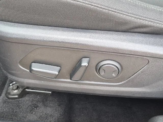 Used 2024 Gray Hyundai SEL image 15