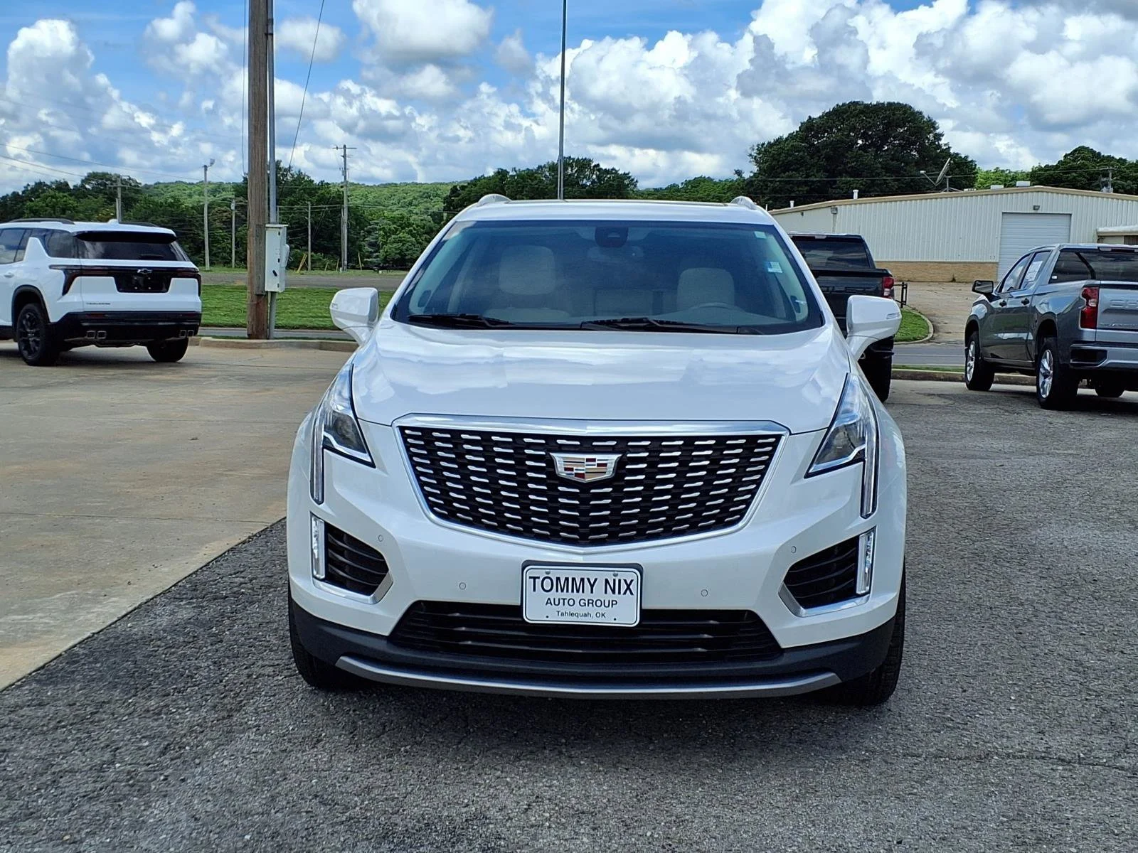 Used 2023 Crystal White Tricoat Cadillac FWD Premium Luxury image 20