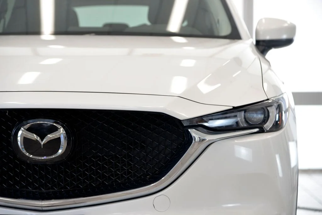 Used 2020 White Mazda Grand Touring image 11