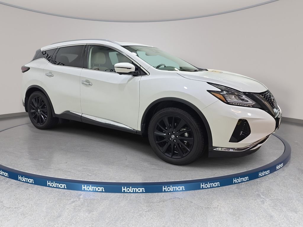 Used 2020 White Nissan Platinum image 5