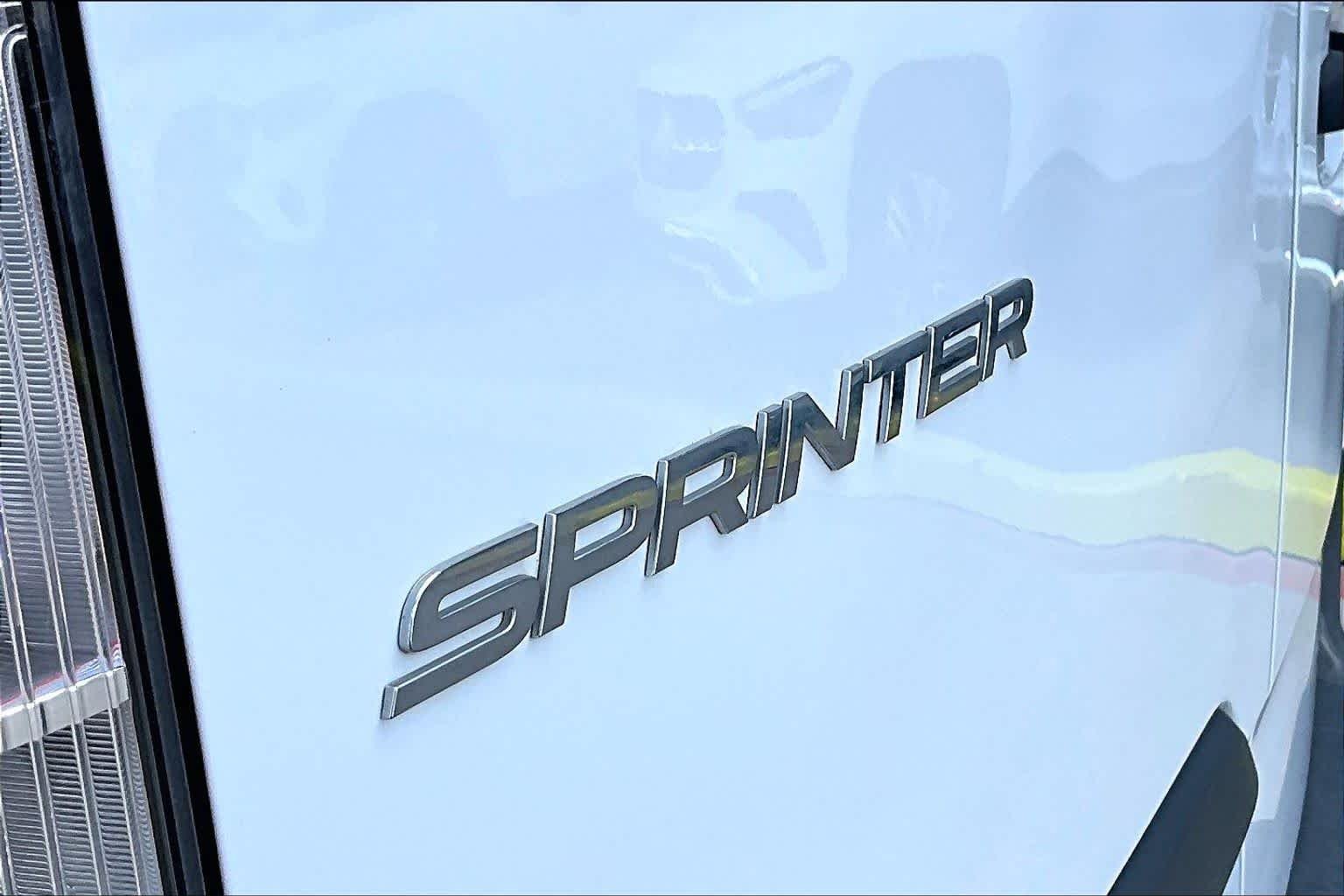 Used 2024 Arctic White Mercedes-Benz  image 30