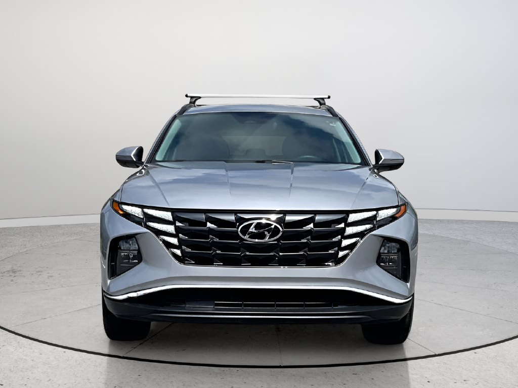 Used 2022 Silver Hyundai SEL image 2
