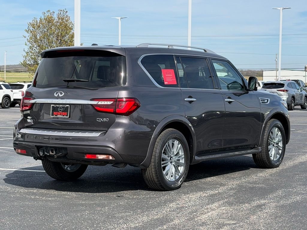 Used 2024 Gray INFINITI LUXE image 4