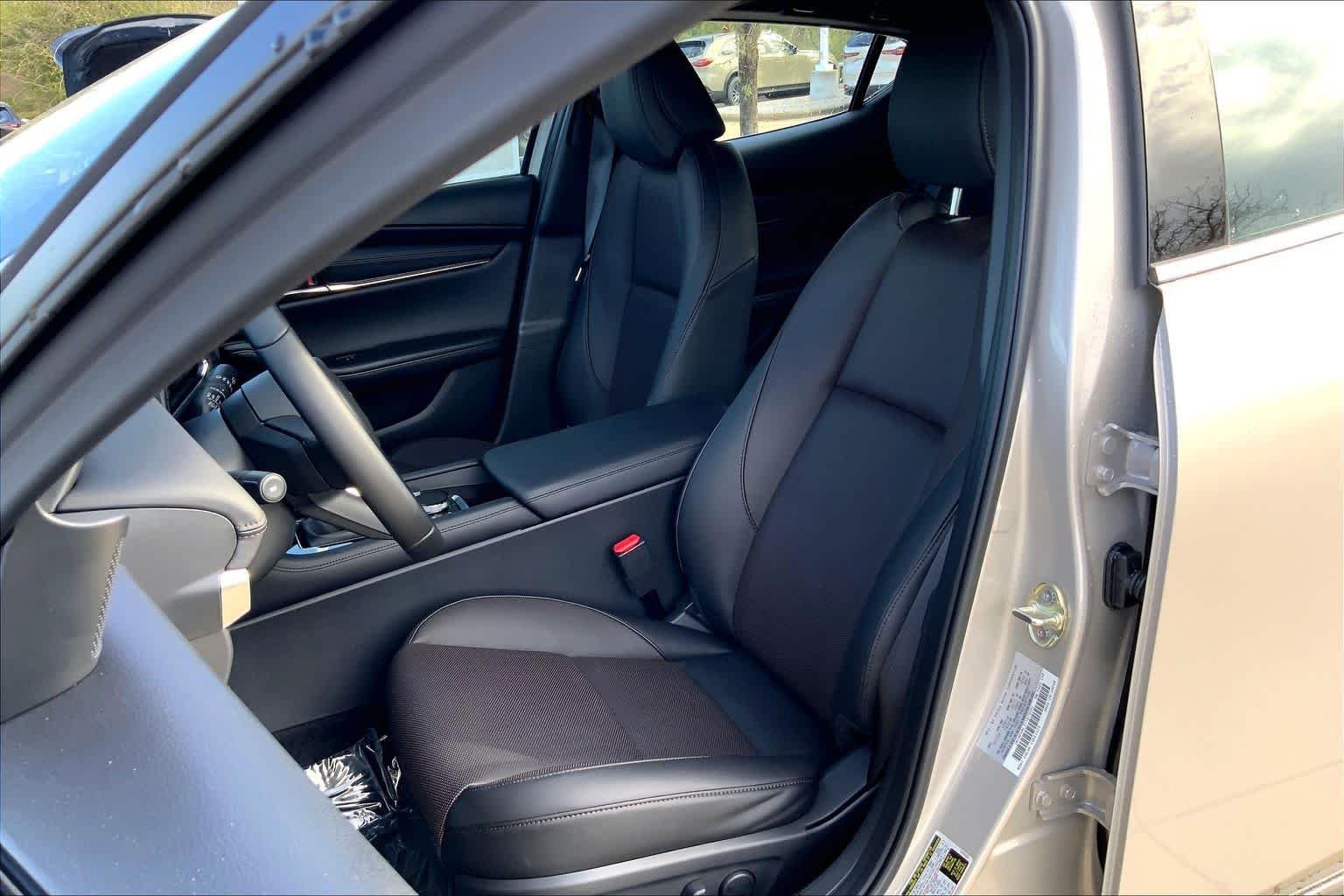 New 2026 Platinum Quartz Metallic Mazda 2.5 S Premium image 9