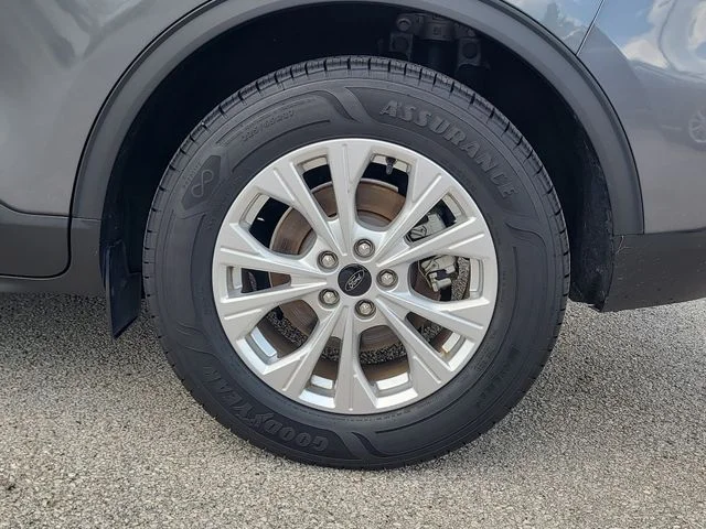 Used 2025 Gray Ford Active image 8