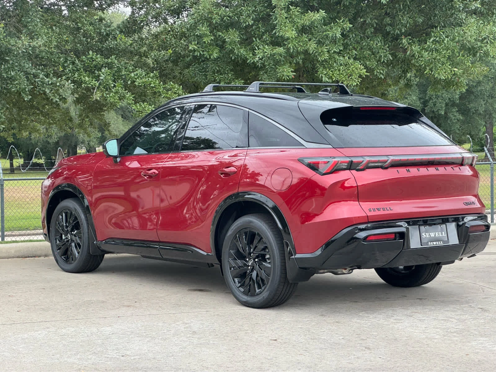 New 2027 2T SUN RED INFINITI Sport AWD image 4
