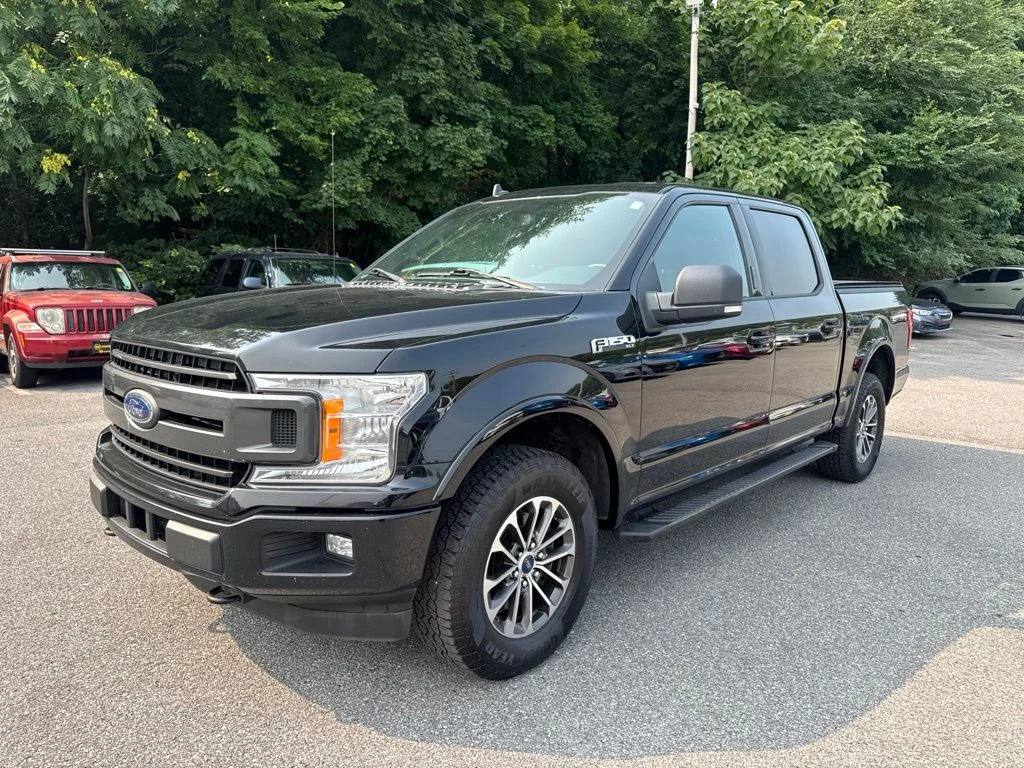 Certified Used 2018 Black Ford XLT image 4