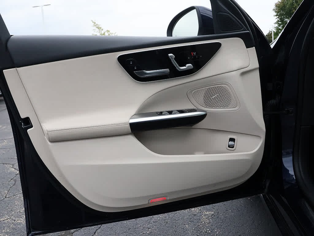 Used 2023 Lunar Blue Metallic Mercedes-Benz C 300 image 21