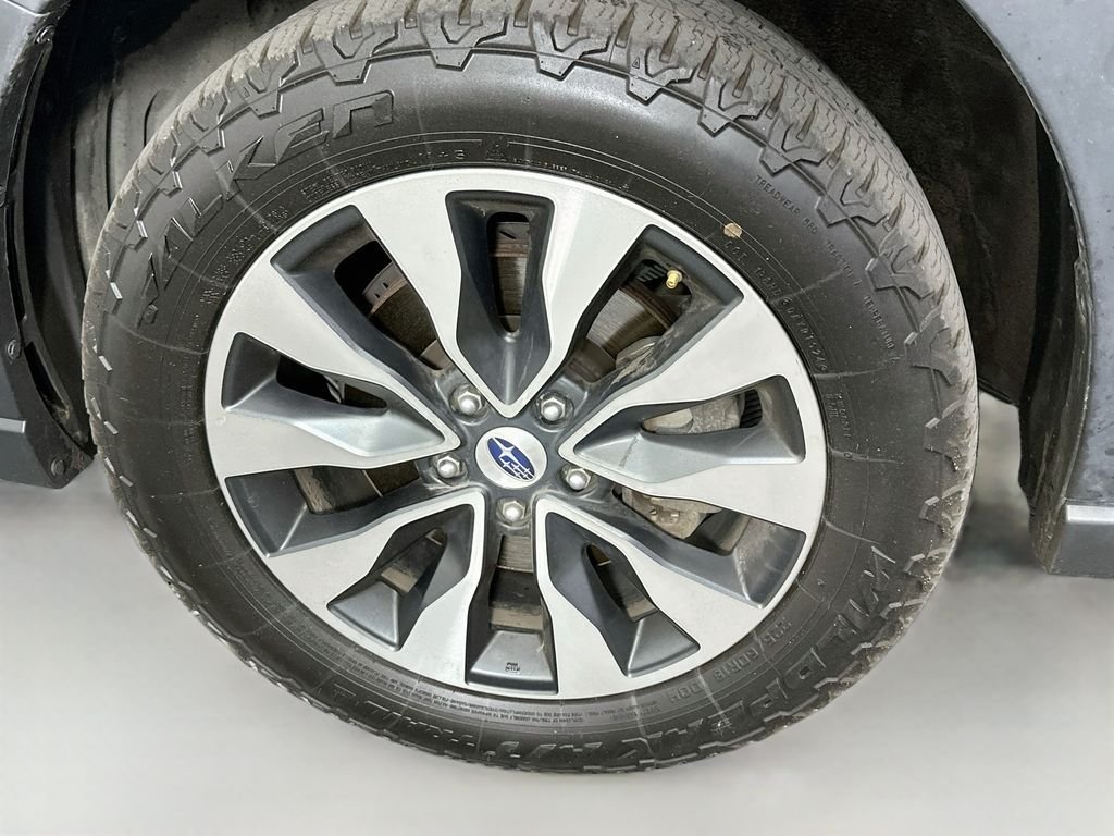 Used 2024 Brilliant Bronze Metallic Subaru Limited image 33