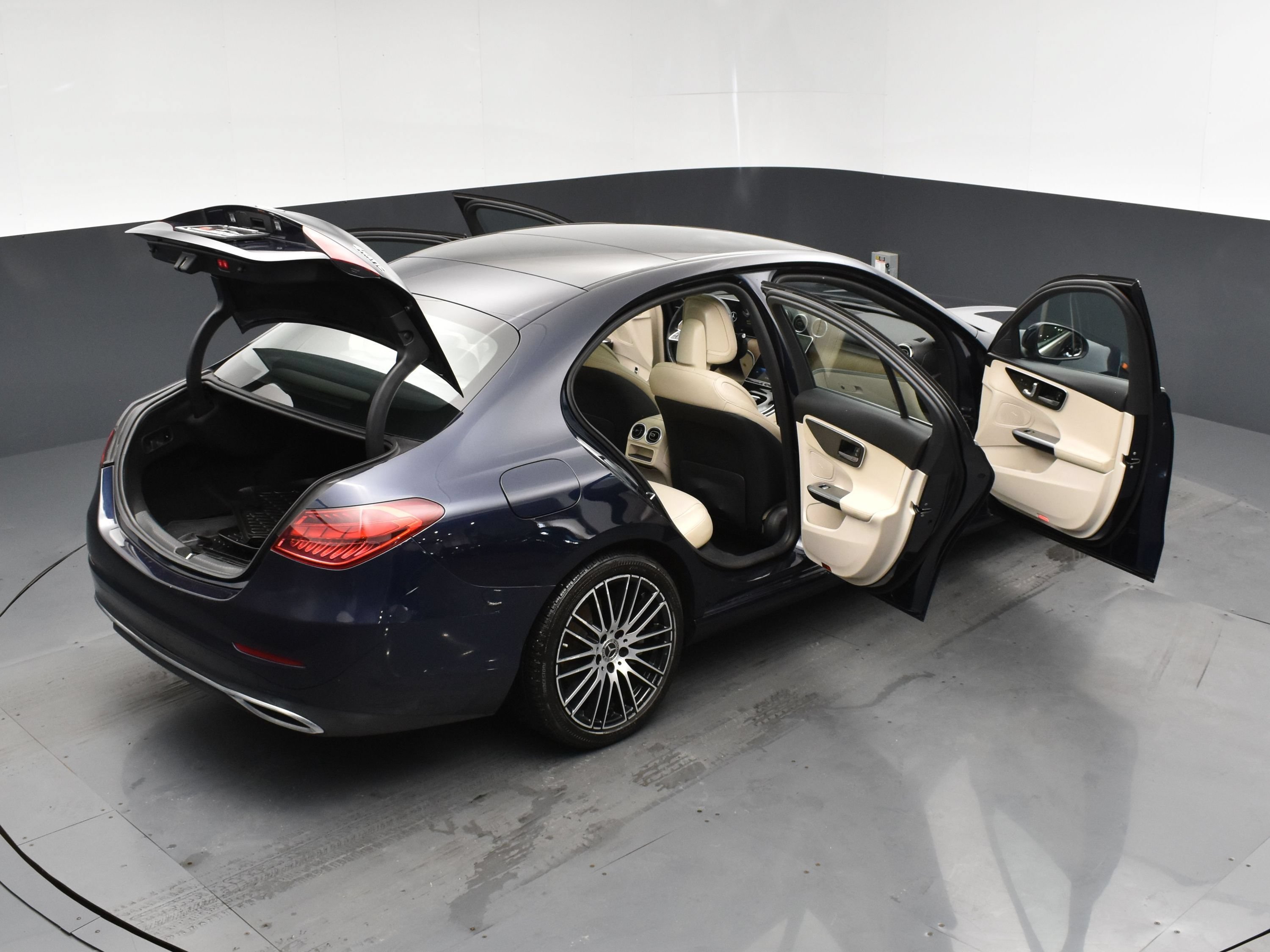 2022 Mercedes-Benz C-Class Sedan C 300 - Photo 27