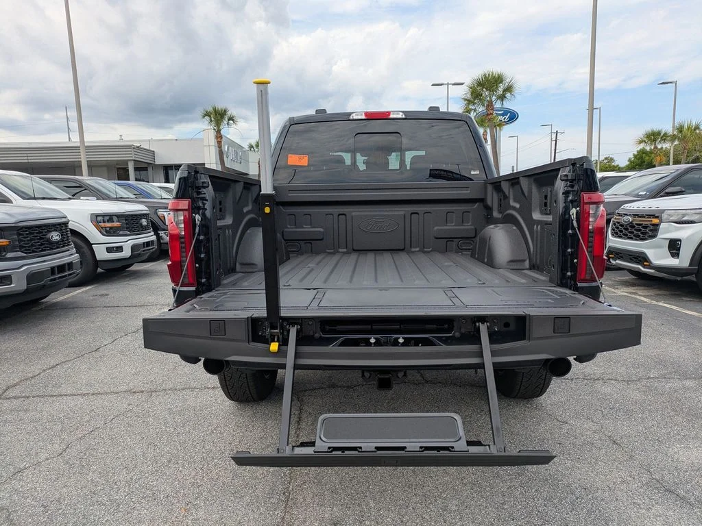 New 2026 Antimatter Blue Metallic Ford XLT image 13