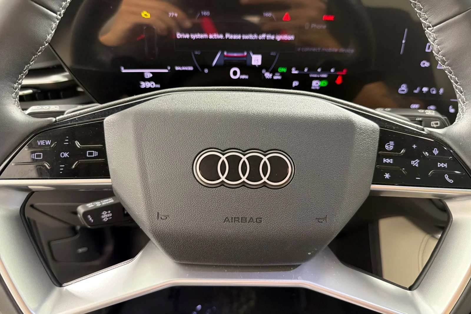 Used 2025 Glacier White Metallic Audi Premium 2.0 TFSI quattro image 22