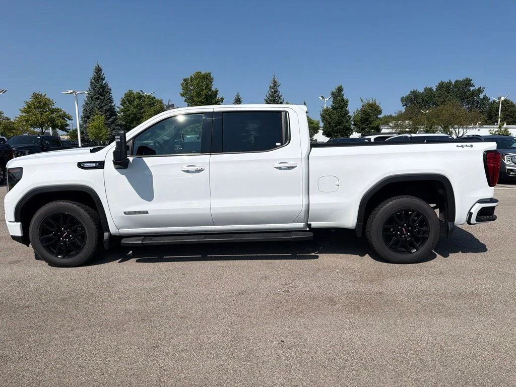 Used 2024 White GMC Elevation image 4