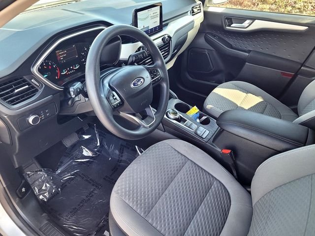 Used 2020 Silver Ford SE image 10