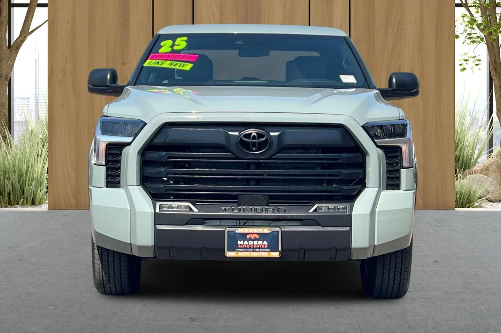 Used 2025 Lunar Rock Toyota SR image 9