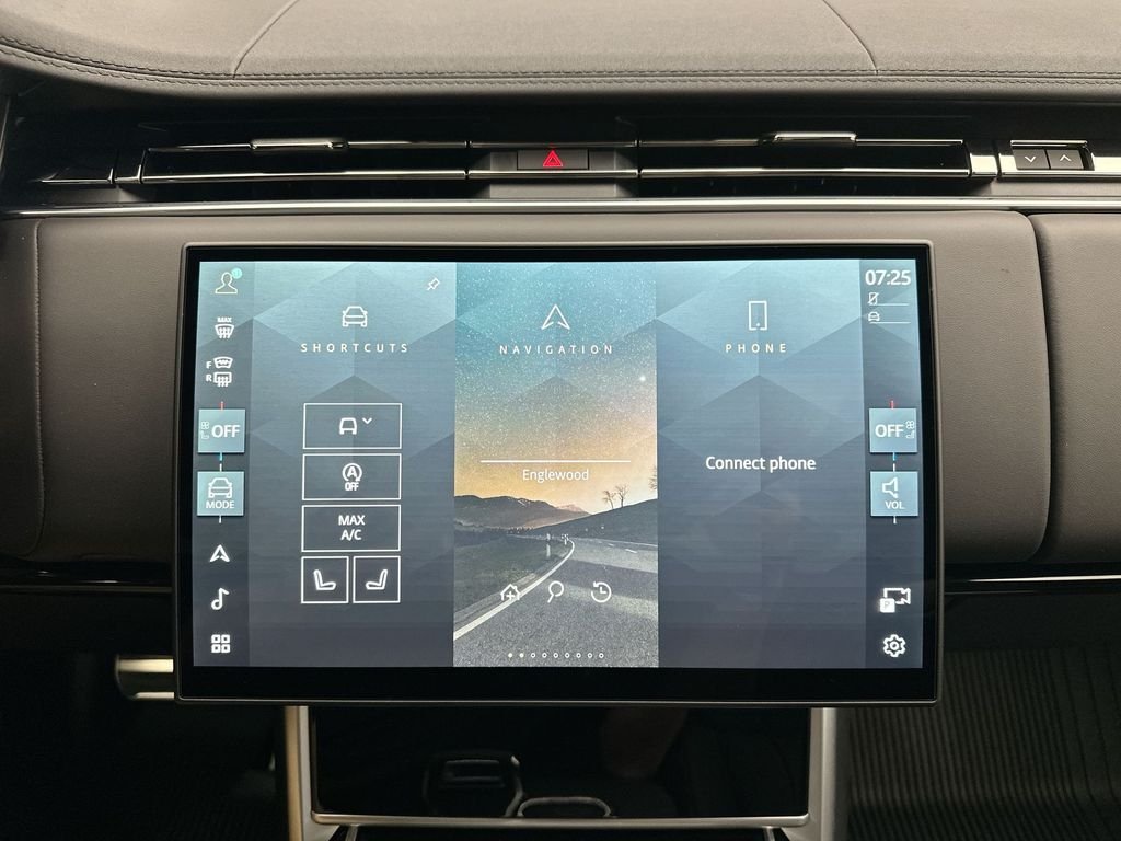 New 2026 Charente Grey Prem Met Land Rover SE image 13