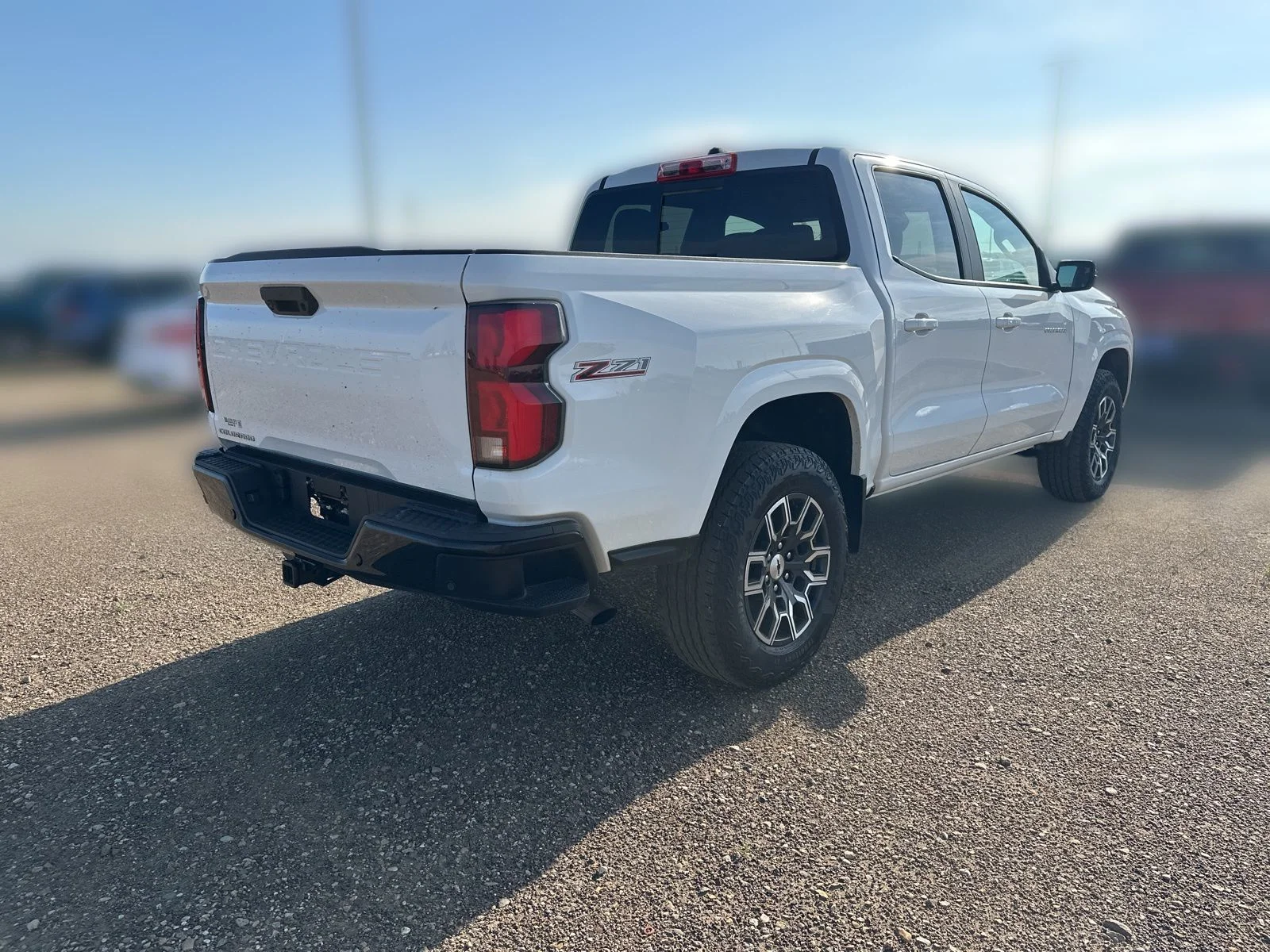 Used 2023 White Chevrolet Z71 image 3