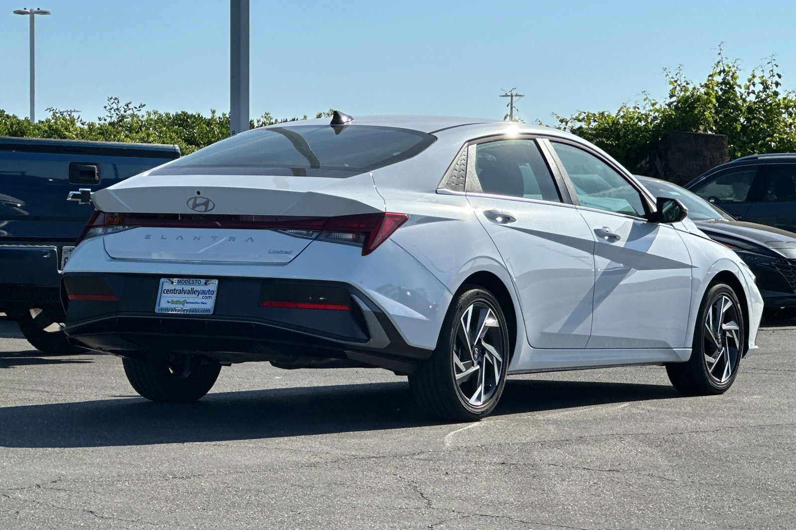 New 2026 Serenity White Hyundai Limited image 4