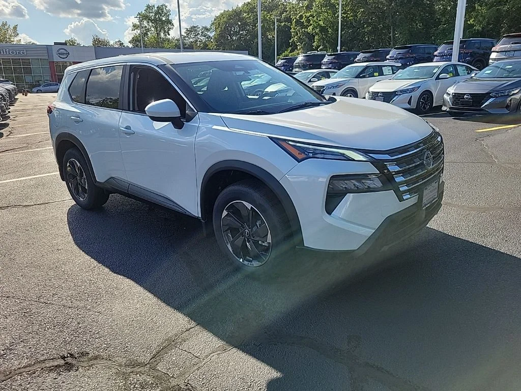 2026 Nissan Rogue SV - Photo 10