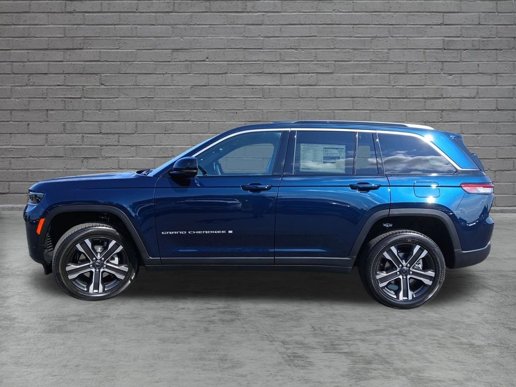 New 2027 Fathom Blue Pearlcoat Jeep Limited image 2