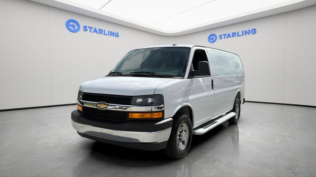 Certified Used 2025 Summit White Chevrolet WT image 1