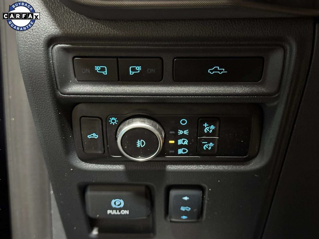 Used 2023  Ford Tremor image 18