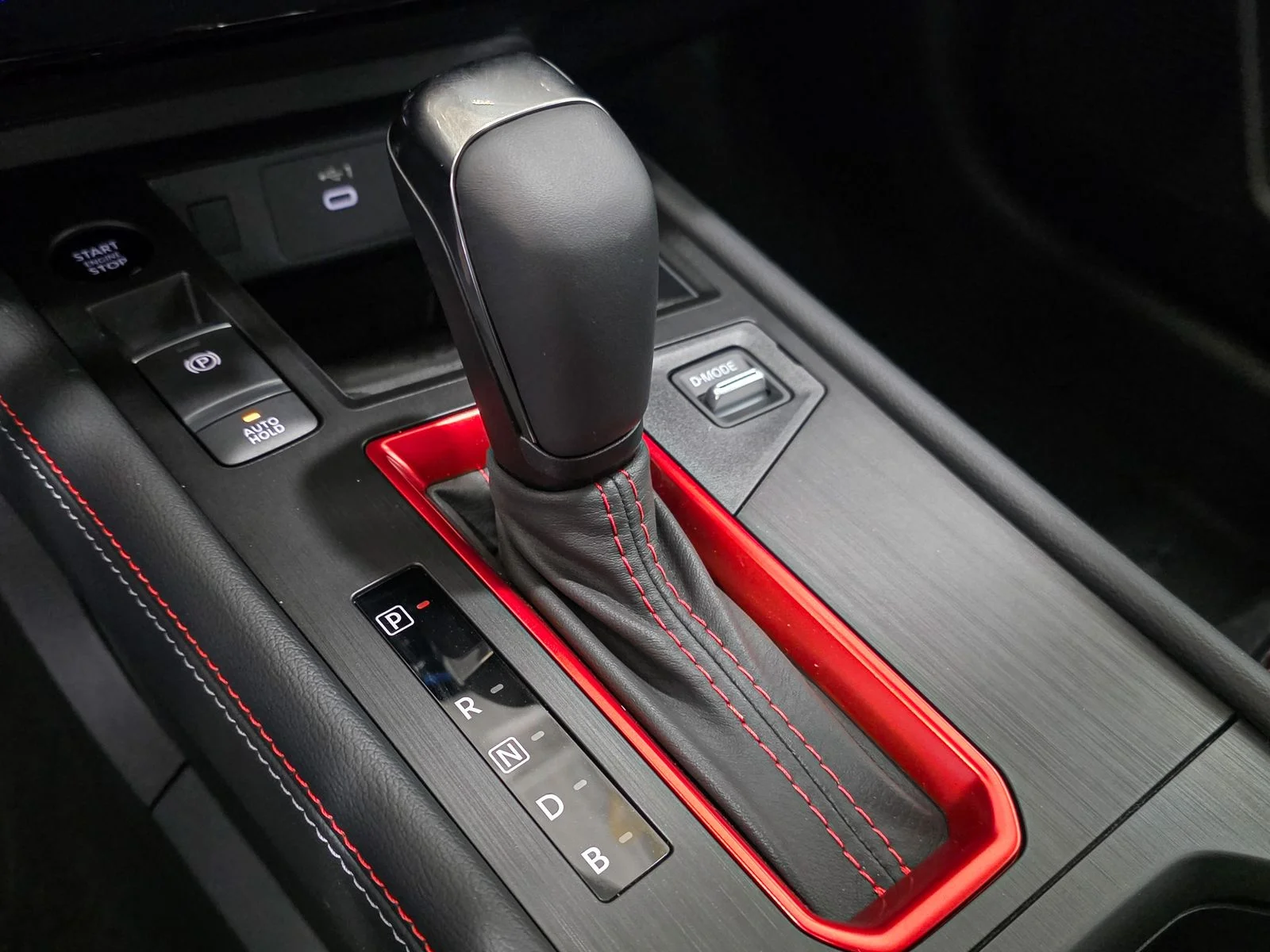 New 2026 Gun Metallic / Scarlet Ember Tintcoat Two-tone Nissan SR image 25