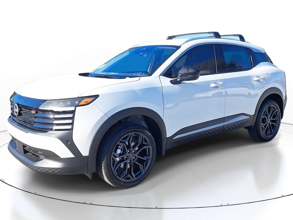 New 2026 White Nissan SR image 4