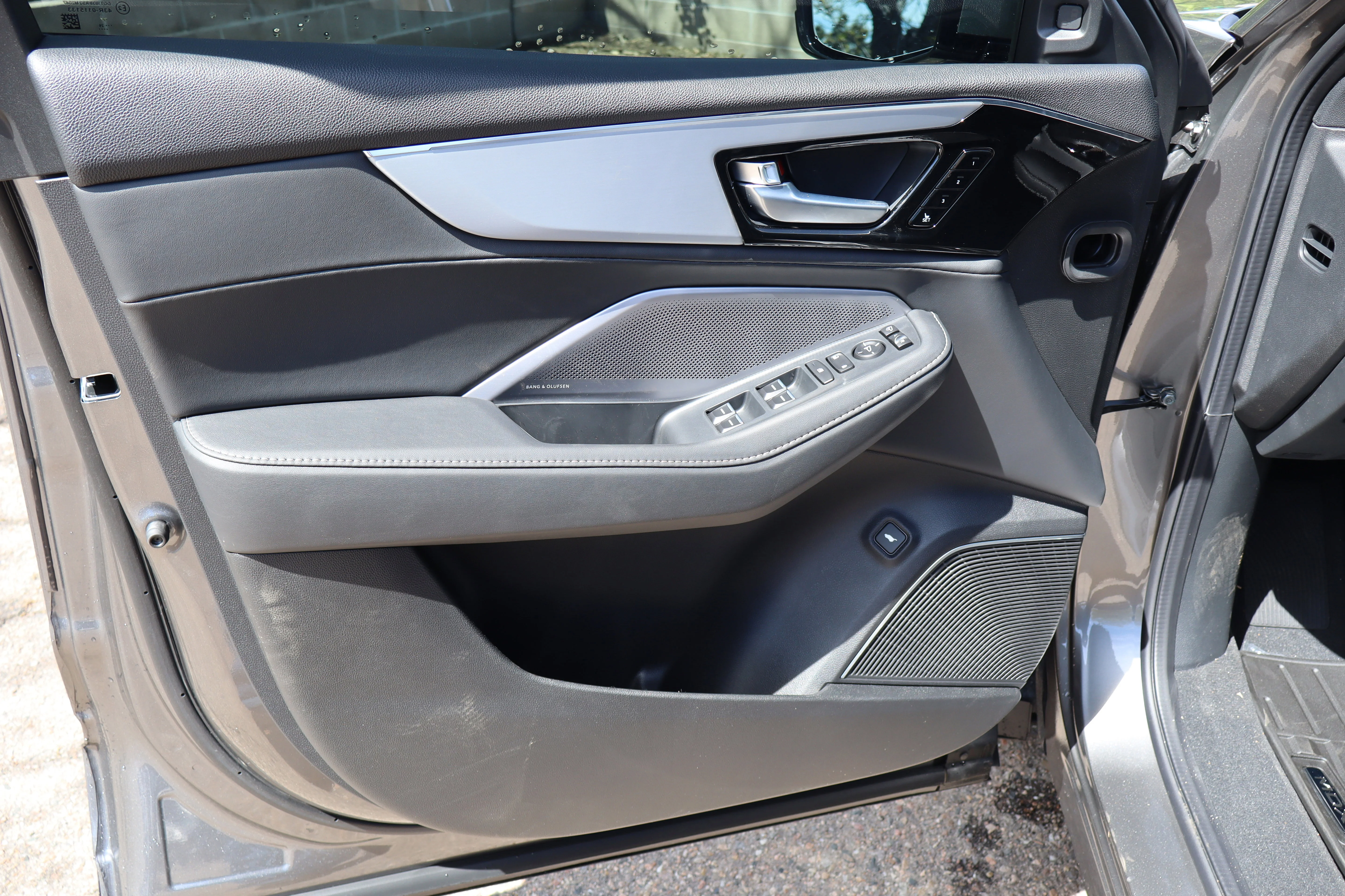 New 2026 Liquid Carbon Metallic Acura w/Technology Package image 23