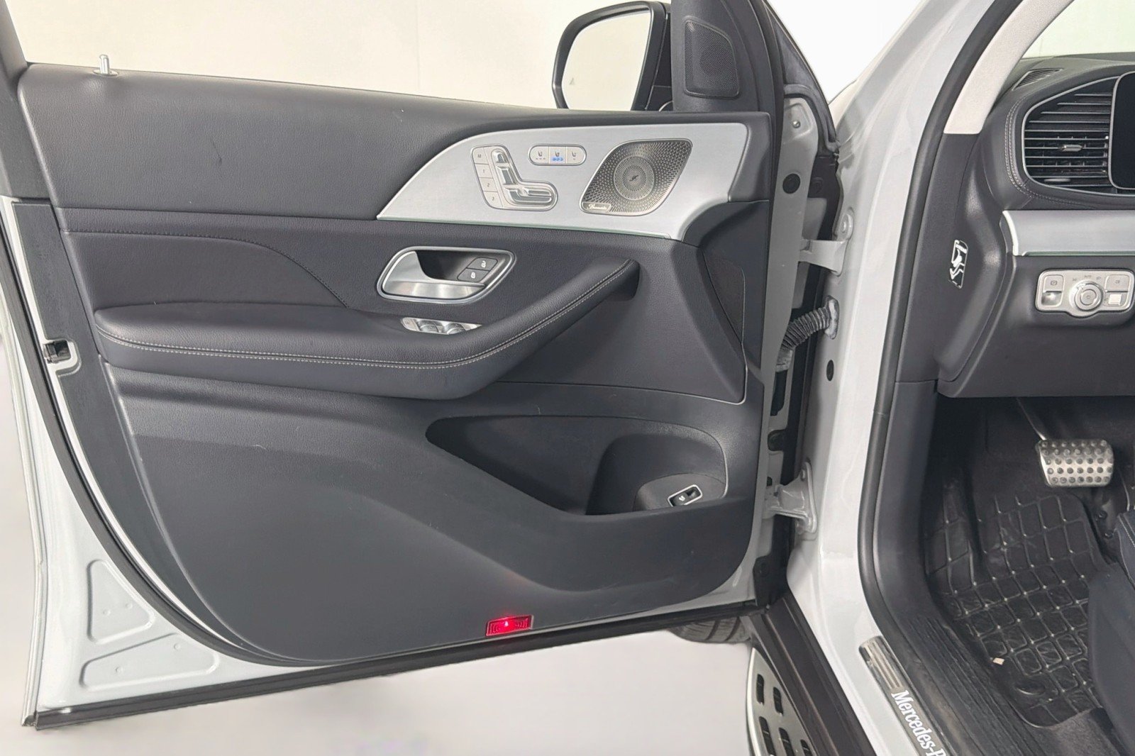 Certified Used 2024 MANUFAKTUR Alpine Grey Mercedes-Benz 450 image 24