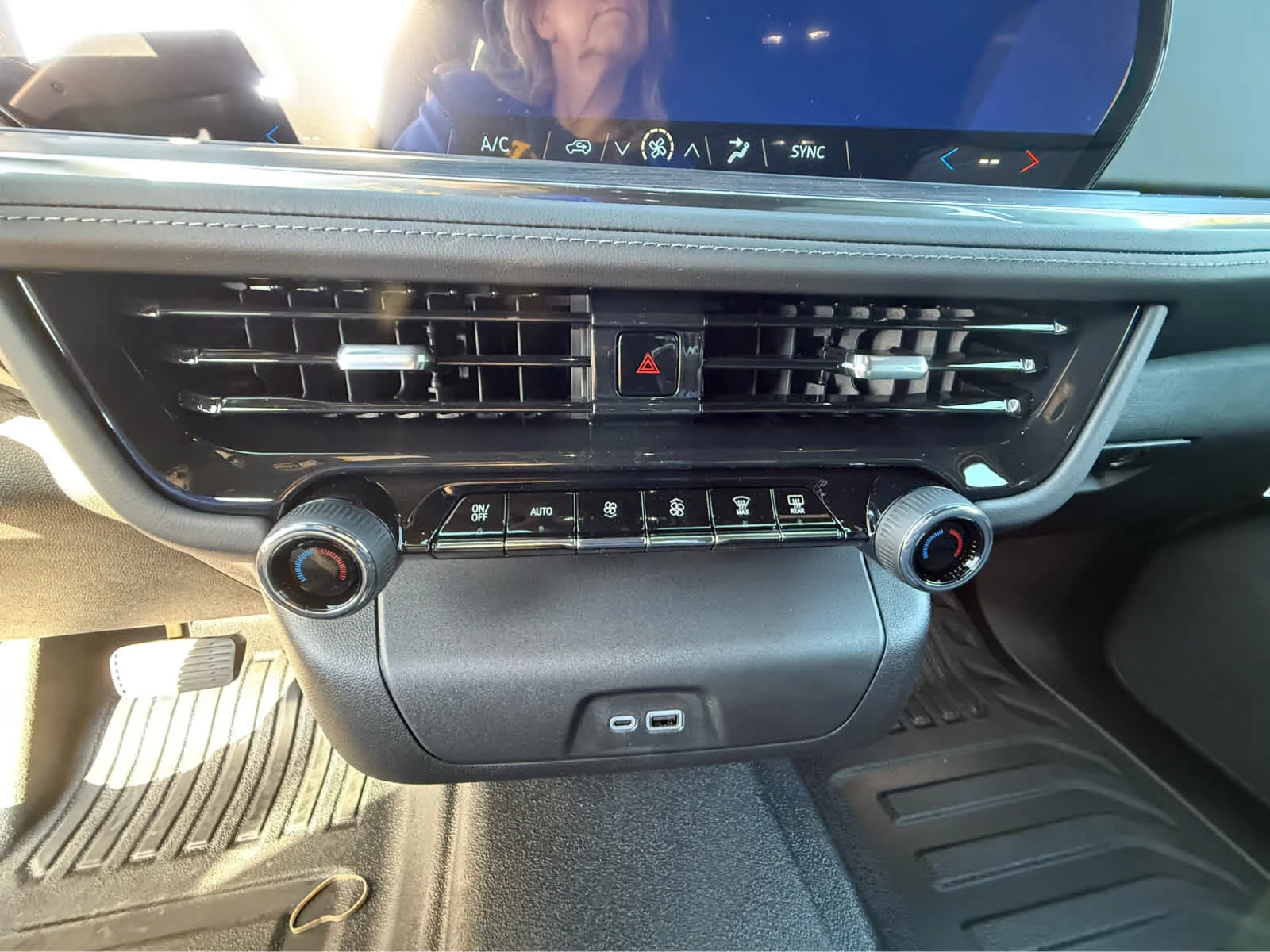 2026 Chevrolet Tahoe Fleet - Photo 12