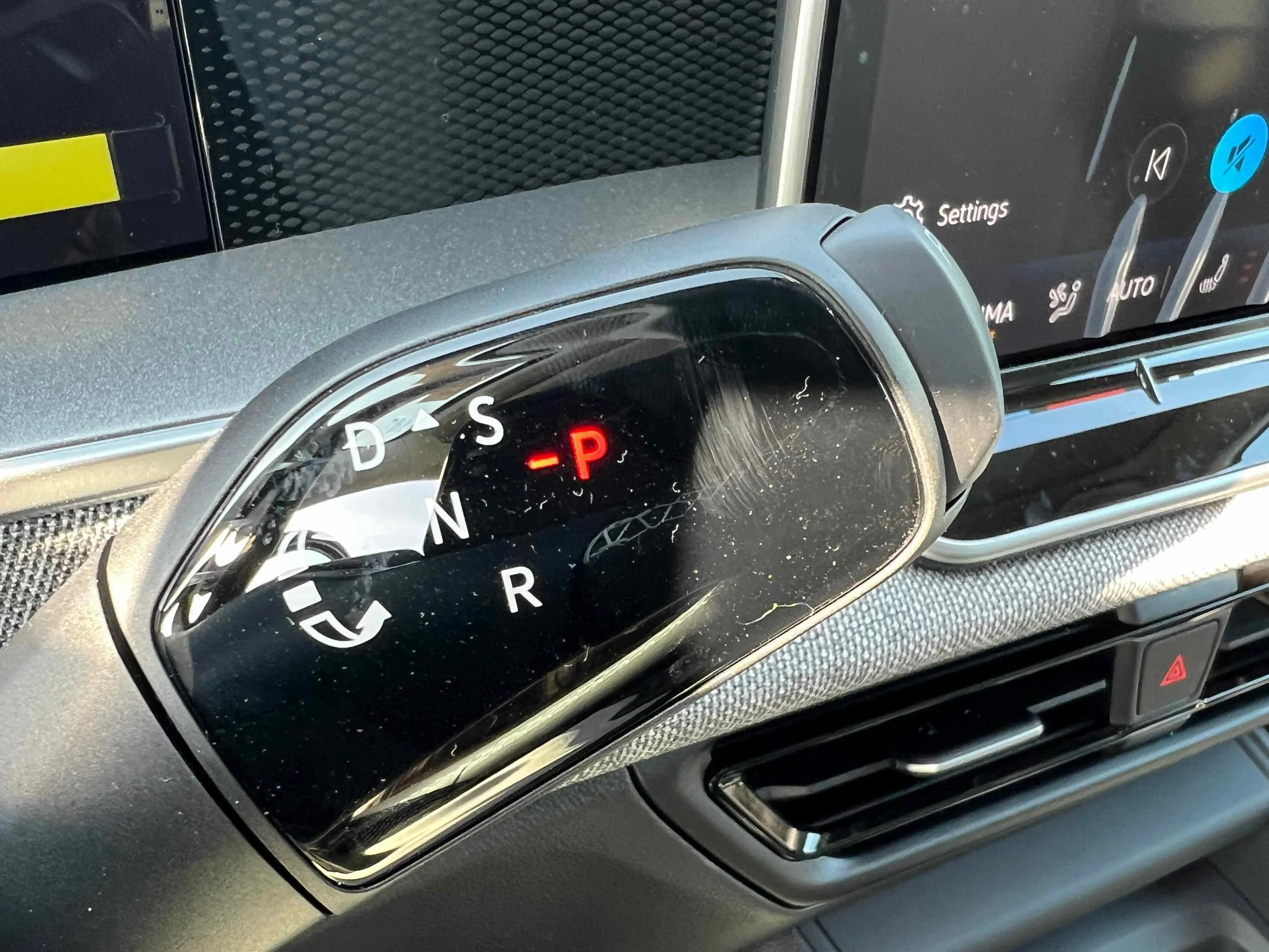 New 2026 Platinum Gray Volkswagen S image 27