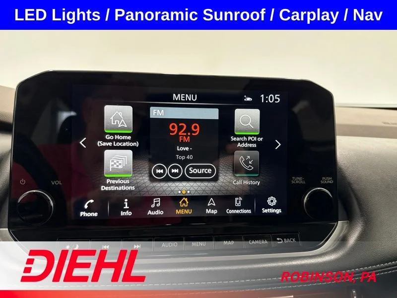 Used 2021 Gold Nissan Platinum image 32