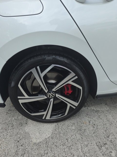 Used 2026 White Volkswagen SE image 11