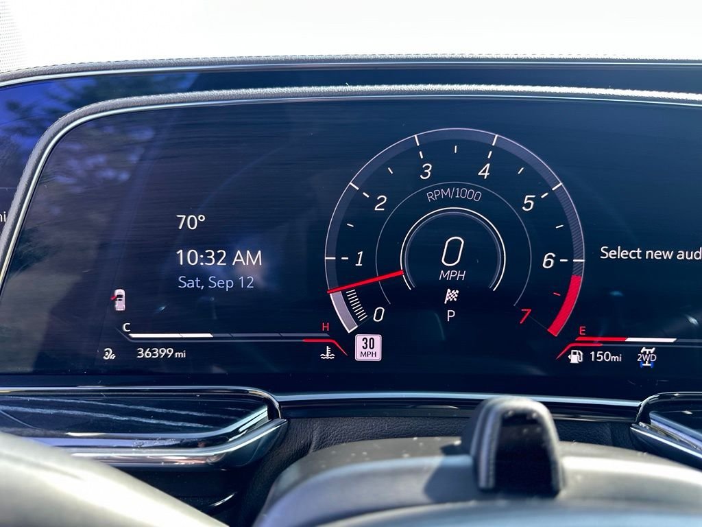 Used 2023 Silver Cadillac V-Series image 35