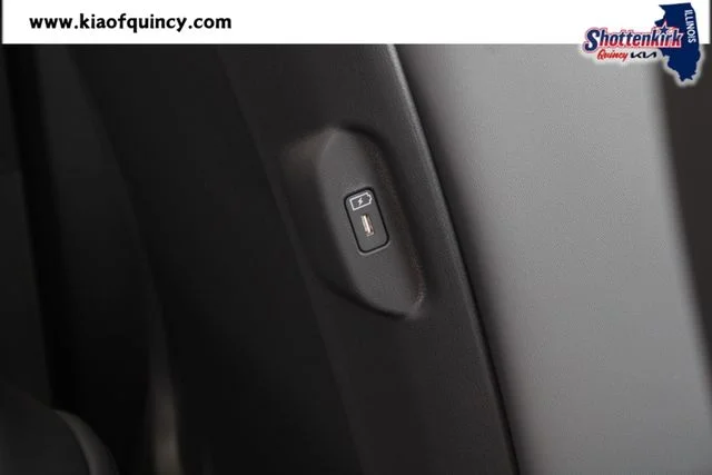New 2027 Brown Kia X-Line S image 18