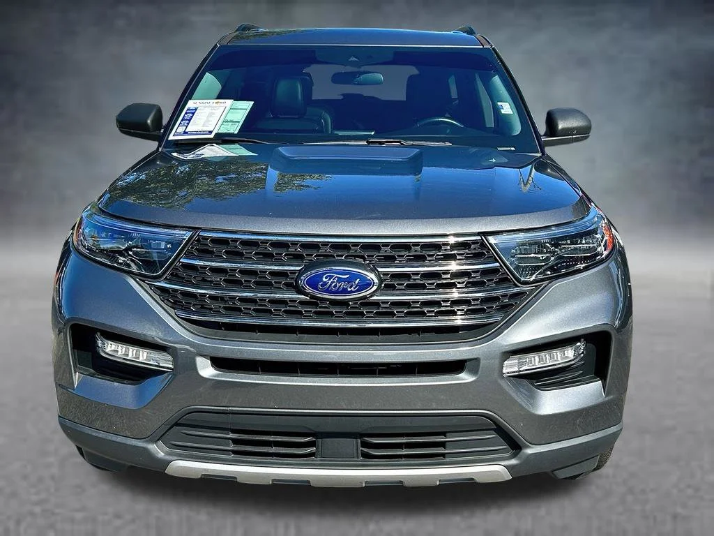 Certified Used 2024 Gray Metallic Ford XLT image 2