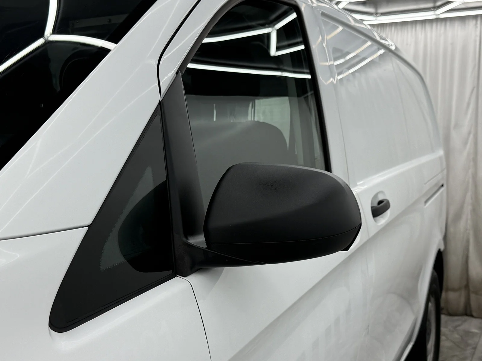 Used 2022 Arctic White Mercedes-Benz  image 36