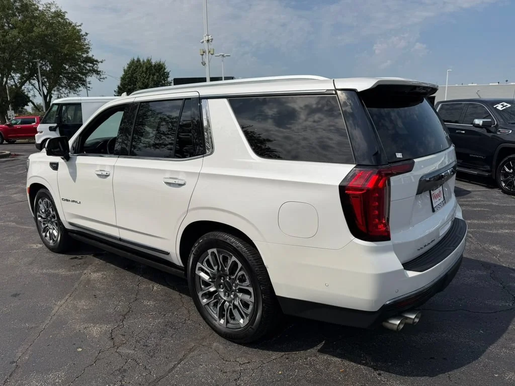 2023 GMC Yukon Denali Ultimate - Photo 7