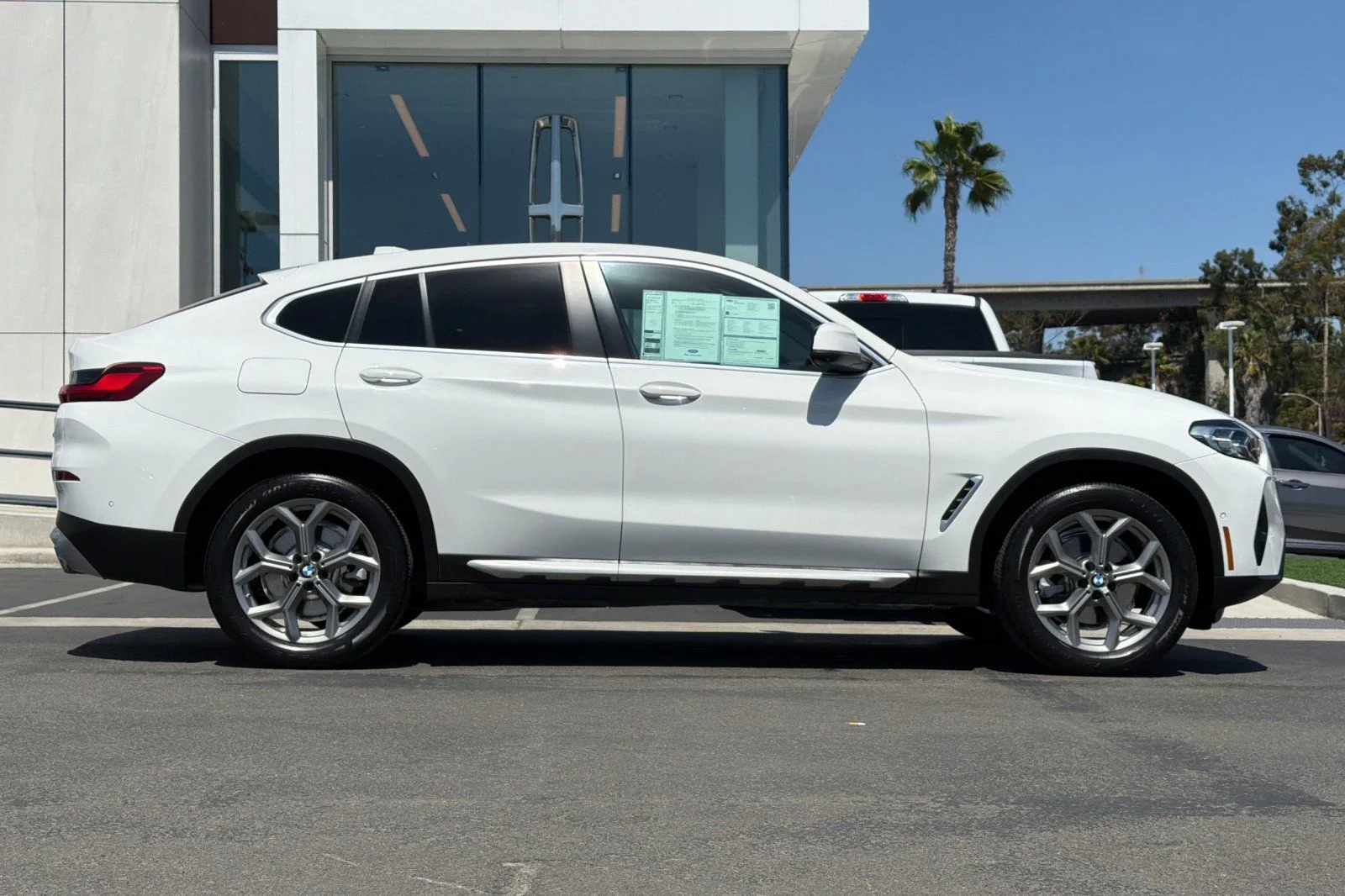 Certified Used 2024 Alpine White BMW xDrive30i image 2