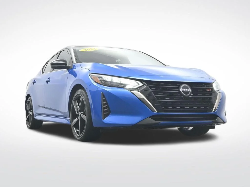 Used 2024 2t Blu Blk Roof Nissan SR image 42