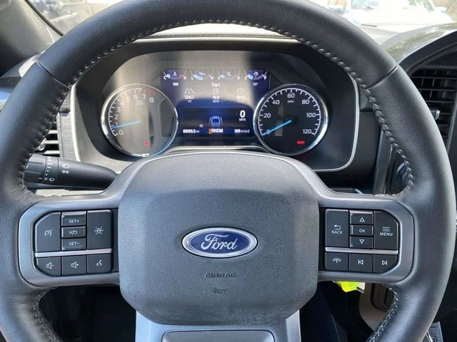 Used 2022 Gray Ford XLT image 30