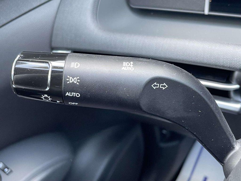 New 2026 White Hyundai SEL Premium AWD image 24