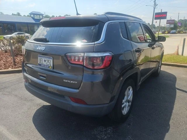 Used 2020 Gray Jeep Sport image 3