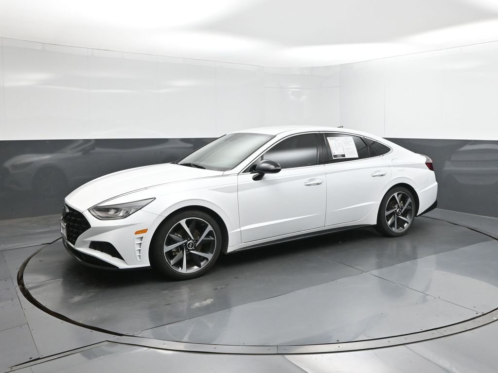 Used 2021 Gray Hyundai SEL Plus image 15