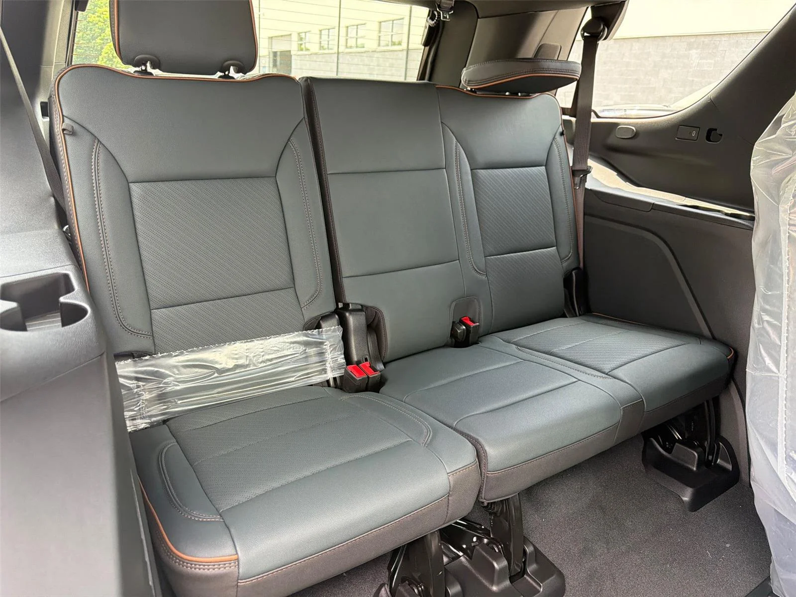 2026 GMC Yukon AT4 - Photo 13