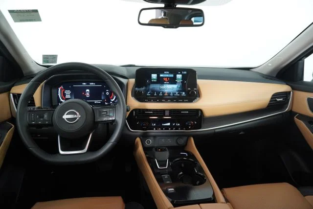 Used 2023 Black Nissan Platinum image 35