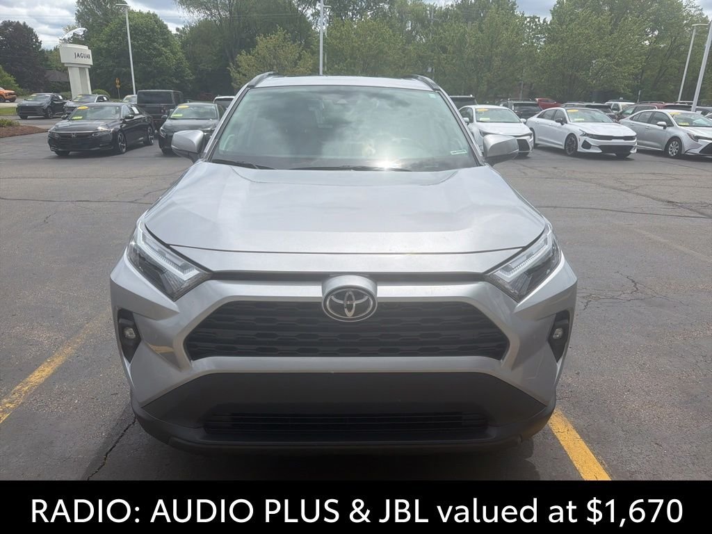 Used 2022 Silver Toyota XLE Premium image 3